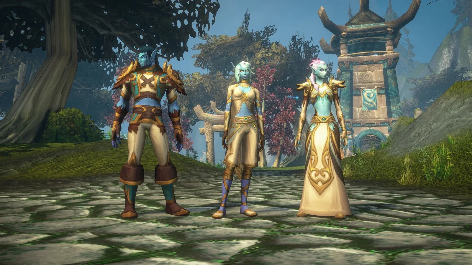 Tres personajes célicos en una imagen oficial de WoW Forever